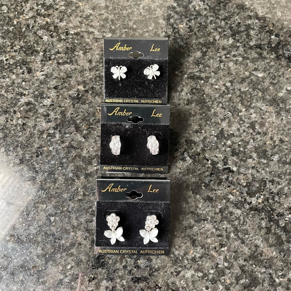 Amber Lee Earings NWT - purchased but never worn